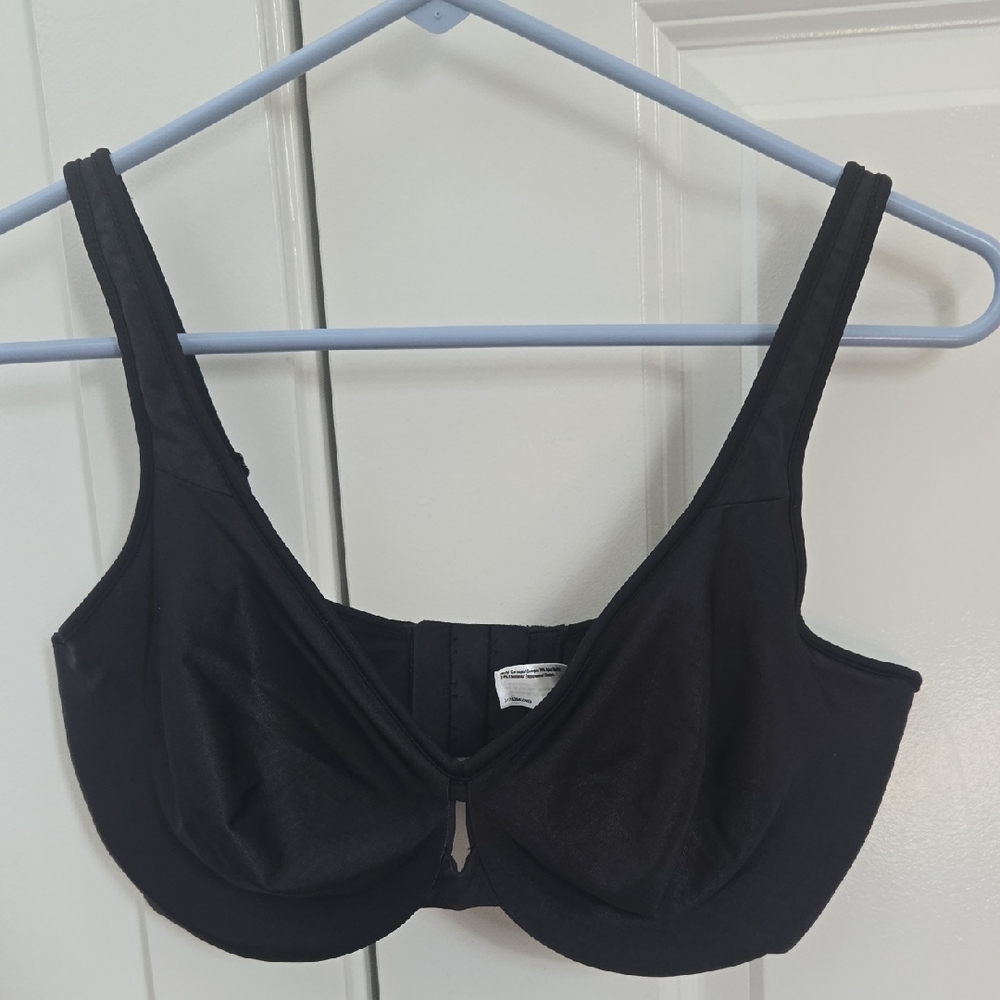 EUC Lilyette 38DD Minimizer Bra In Onyx
